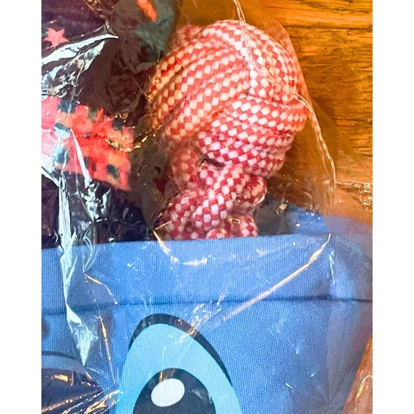 Stitch Disney Dog Toy Gift Set 2 Squeaky Plush 18"H & 8"H Blanket & Basket New - Picture 6 of 12